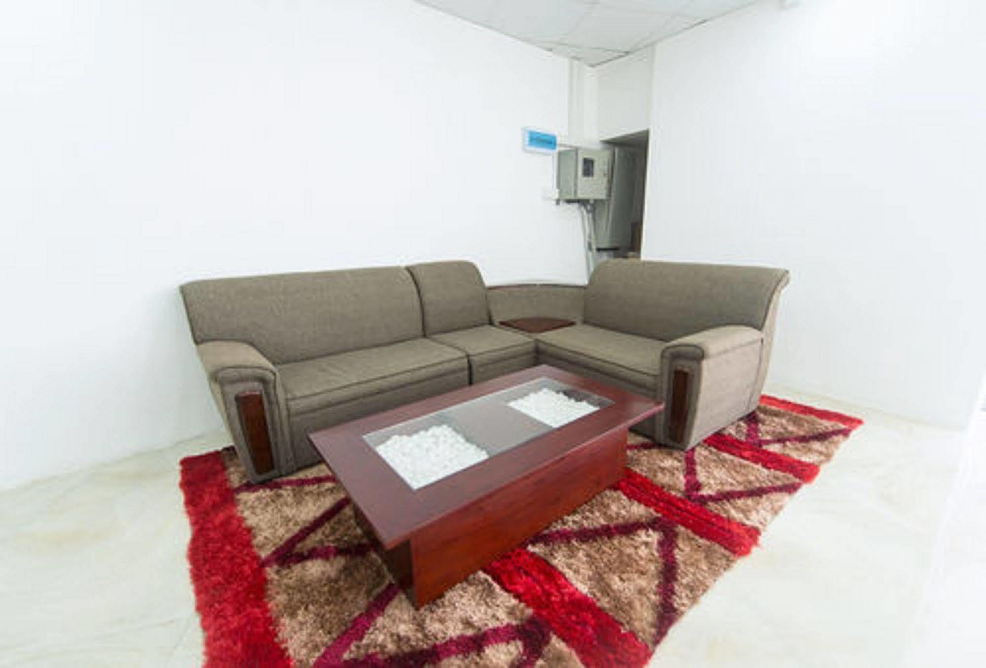 Metro City Hotel Коломбо Экстерьер фото