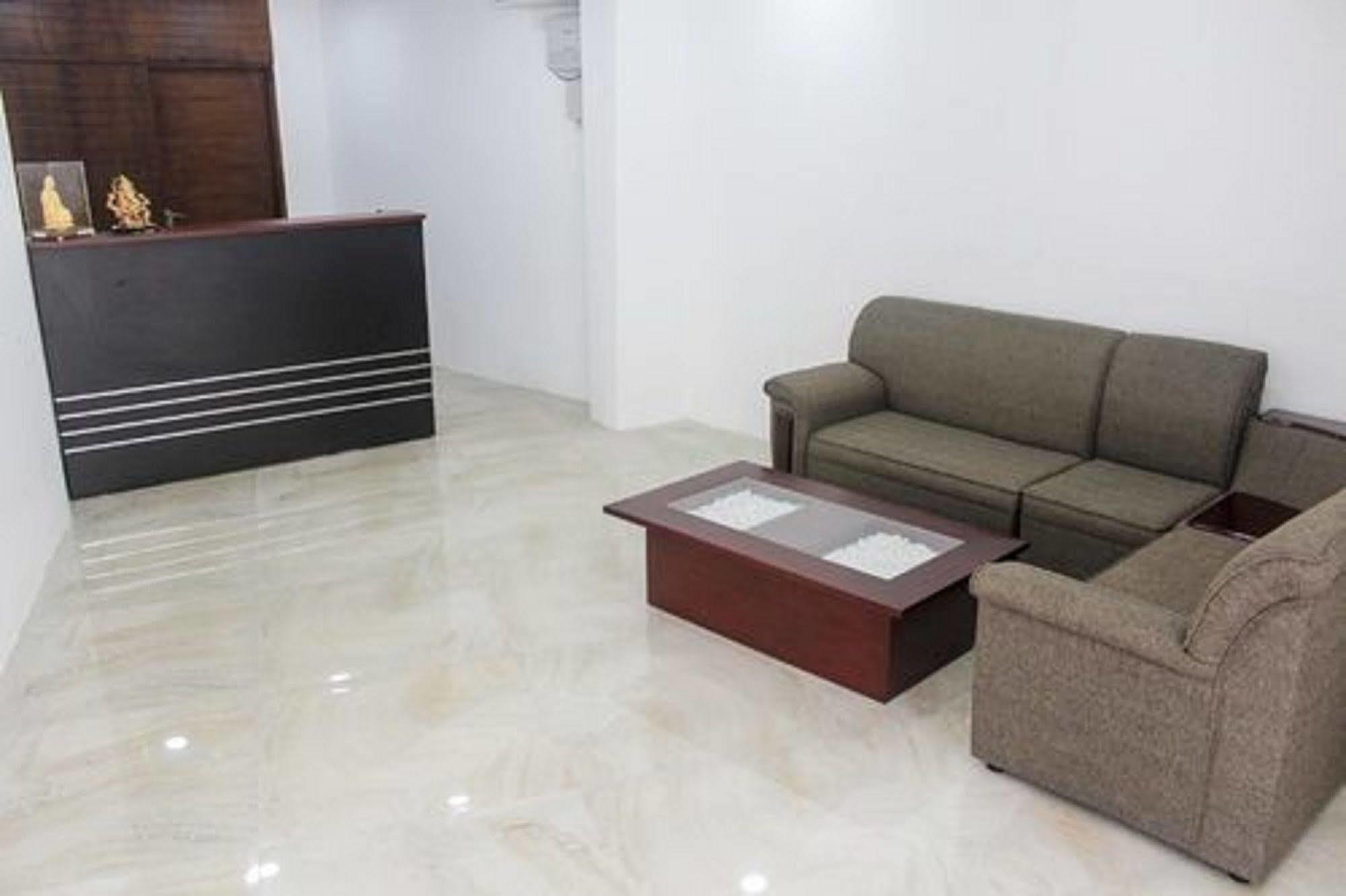 Metro City Hotel Коломбо Экстерьер фото